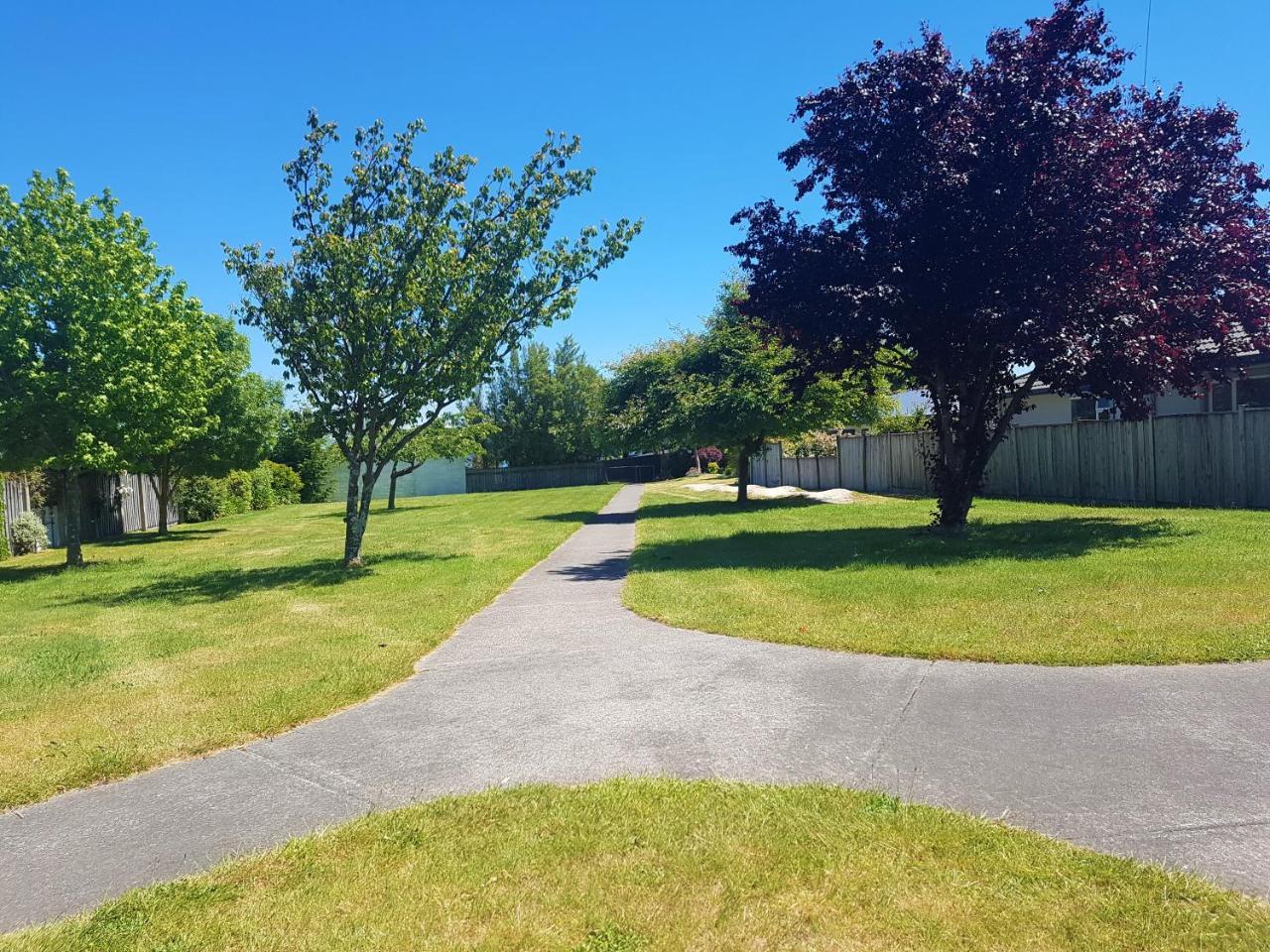 Close To The Lake Taupo Bagian luar foto